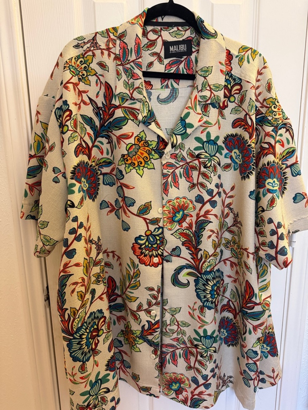 Malibu Cream Short-Sleeve Shirt with Multicolor Floral Print
